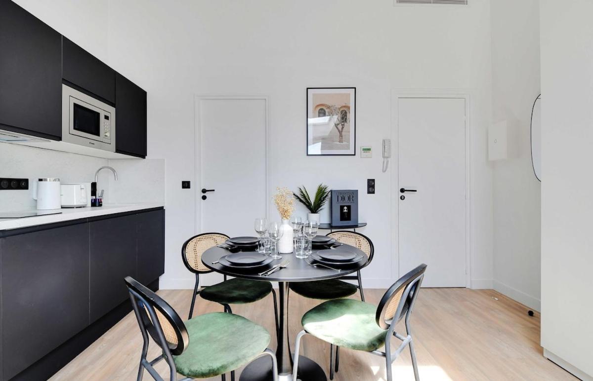 Cmg Voltaire Nation Apartment Paris Bagian luar foto
